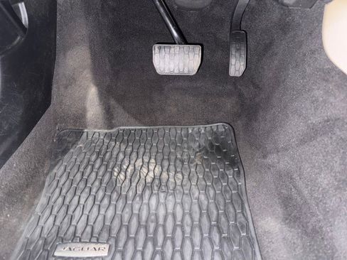 Used 2017 Jaguar XE Prestige image 53