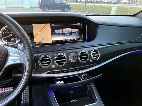 Used 2015 Mercedes-Benz S 63 AMG 4MATIC Sedan w/ Driver Assistance Package image 31