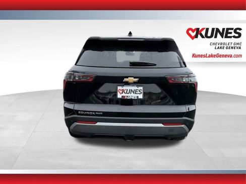 New 2026 Chevrolet Equinox LT w/ LPO, Floor Liner Package image 4