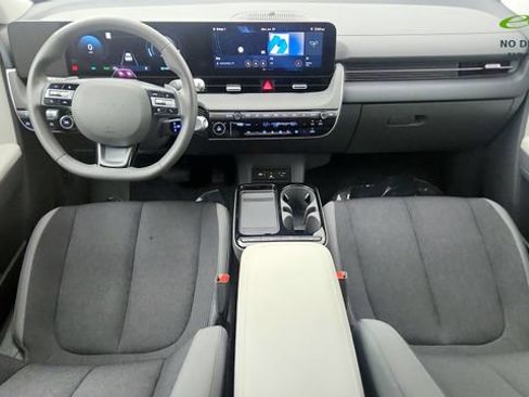 Used 2025 Hyundai Ioniq 5 SE RWD image 50