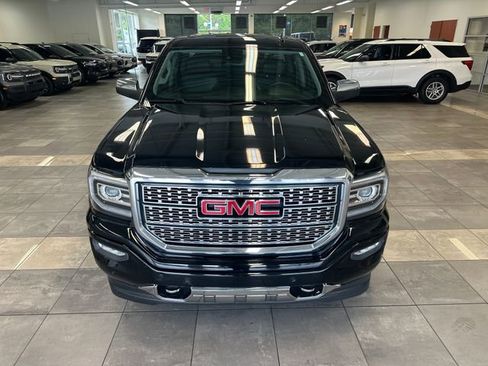 Used 2017 GMC Sierra 1500 Denali w/ Denali Ultimate Package AWD/4WD image 21