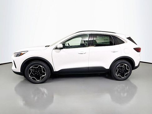 New 2026 Ford Escape Platinum w/ Premium Technology Package image 4