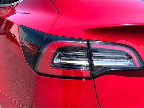 Used 2018 Tesla Model 3 Long Range AWD/4WD image 29
