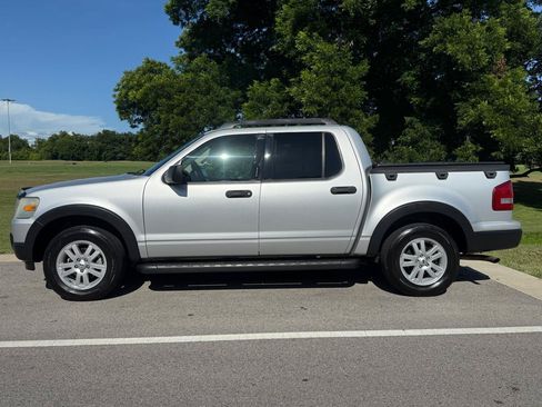 Used 2010 Ford Explorer Sport Trac XLT RWD image 6
