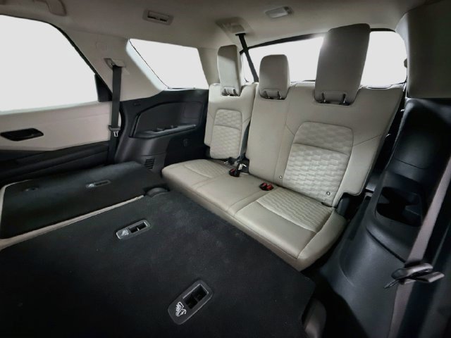 Used 2024 Nissan Pathfinder SV w/ Lighting Package (N92) FWD image 40