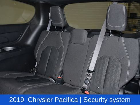 Used 2019 Chrysler Pacifica Touring Plus w/ Advanced Safetytec Group FWD image 30