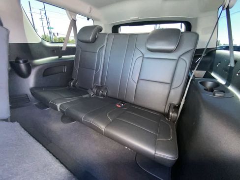 Used 2019 Chevrolet Suburban LT AWD/4WD image 22
