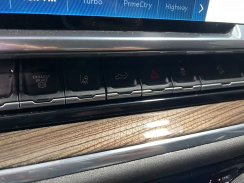 Used 2024 Chevrolet Silverado 2500 LT image 36