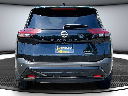 Used 2023 Nissan Rogue SV w/ SV Premium B Package AWD/4WD image 5