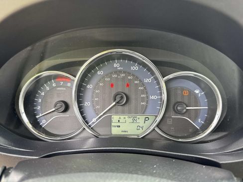 Used 2014 Toyota Corolla LE FWD image 37