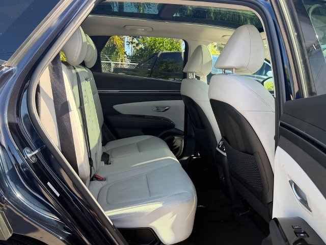 Used 2024 Hyundai Tucson Limited AWD/4WD image 17