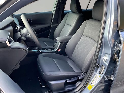 Certified 2025 Toyota Corolla LE w/ Convenience Package FWD image 8