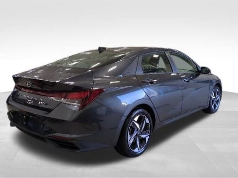 Used 2023 Hyundai Elantra SEL w/ Convenience Package FWD image 26