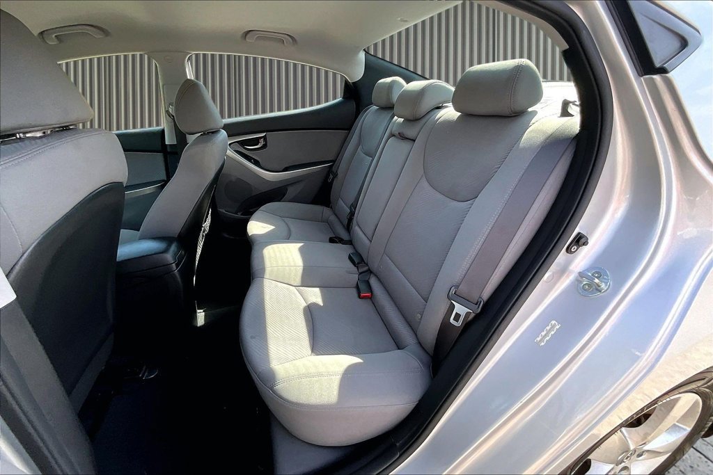 Used 2013 Hyundai Elantra GLS w/ Preferred Pkg FWD image 26