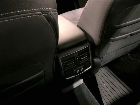 Used 2023 Subaru Forester Premium image 34