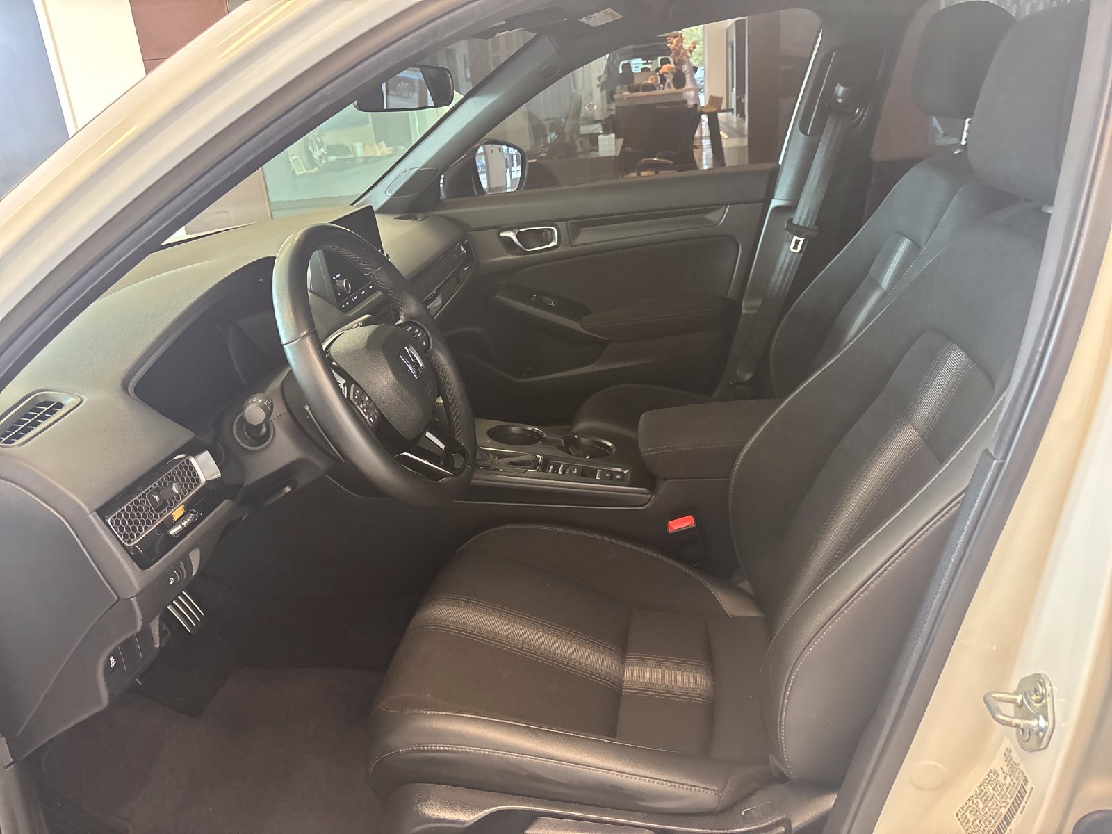 Used 2025 Honda Civic Sport image 12