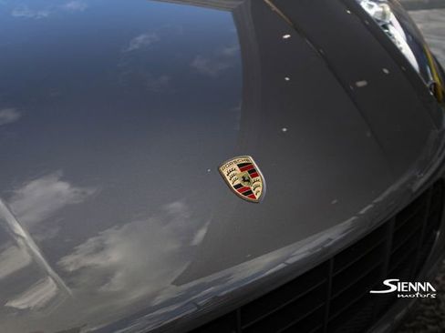 Used 2018 Porsche Macan image 14