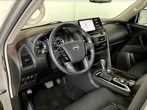 Used 2024 Nissan Armada Platinum w/ Captain's Chairs Package image 13