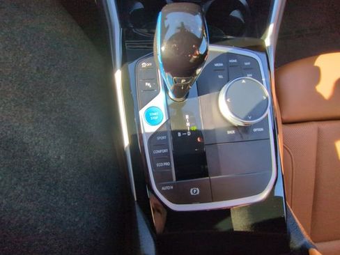 Used 2023 BMW i4 eDrive40 w/ Premium Package image 31