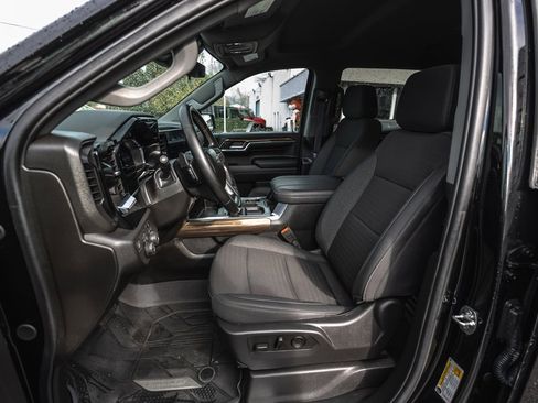 Used 2024 Chevrolet Silverado 1500 RST image 26