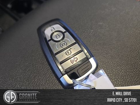 Used 2024 Ford Expedition Limited AWD/4WD image 30