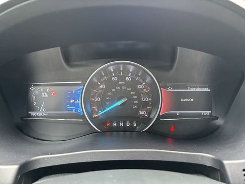 Used 2018 Ford Explorer XLT w/ Equipment Group 202A AWD/4WD image 12