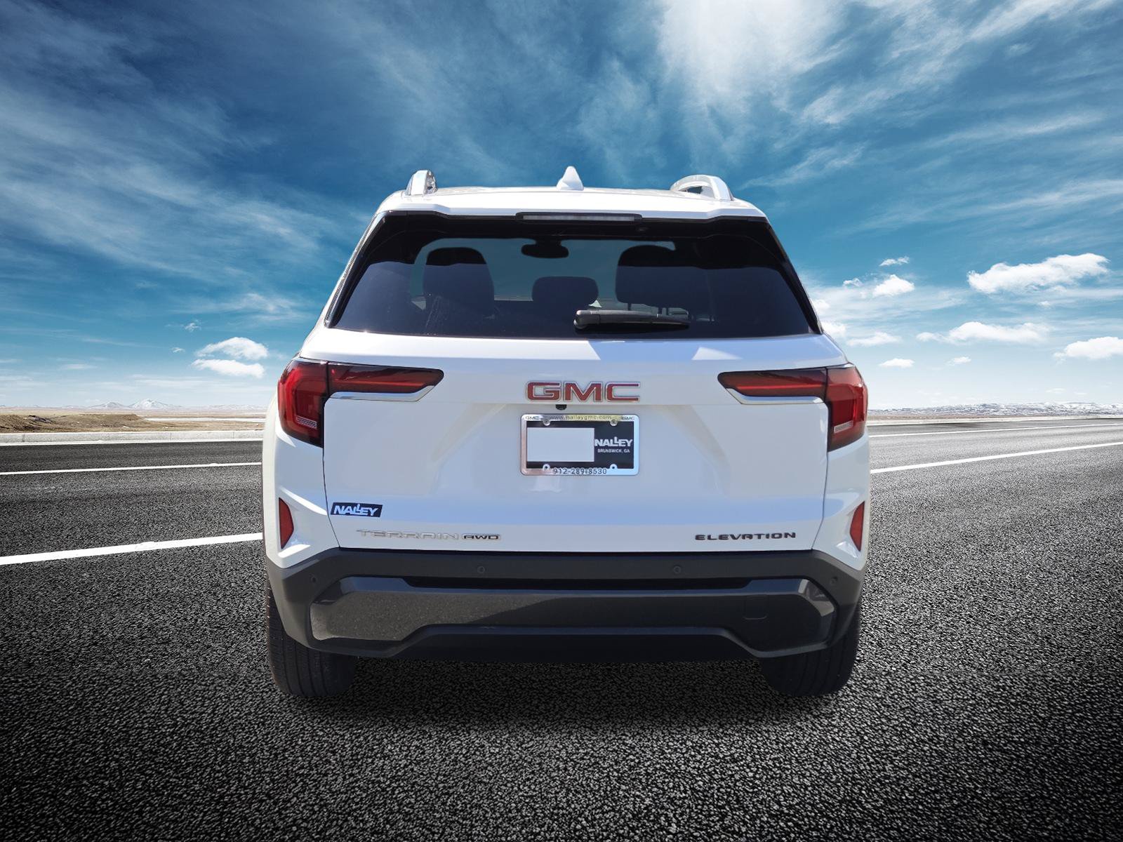 Used 2025 GMC Terrain Elevation w/ Elevation Premium Package AWD/4WD image 14