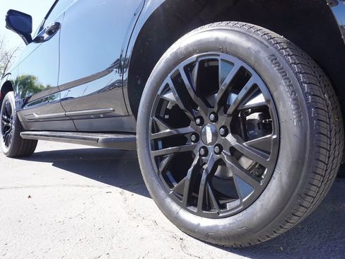 Used 2023 Cadillac Escalade Premium Luxury image 6