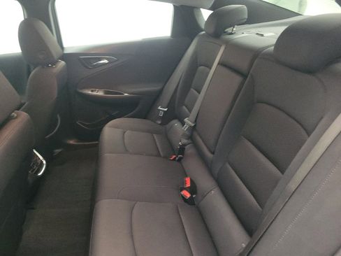 Used 2025 Chevrolet Malibu LT FWD image 18