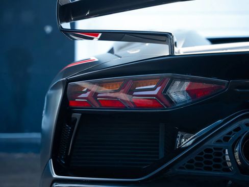Used 2021 Lamborghini Aventador SVJ AWD/4WD image 22