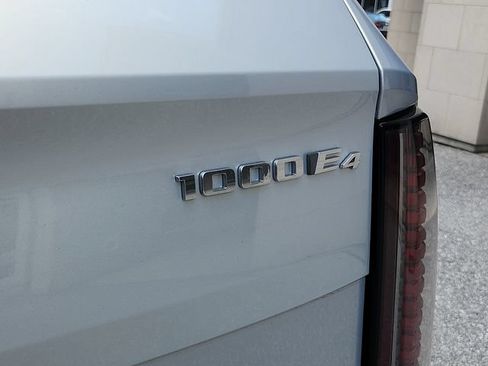 Certified 2025 Cadillac Escalade IQ Luxury 2 AWD/4WD image 30