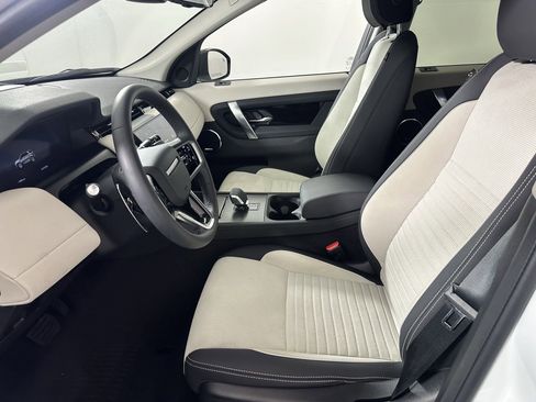 Used 2024 Land Rover Discovery Sport S image 4