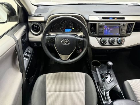 Used 2013 Toyota RAV4 LE FWD image 14