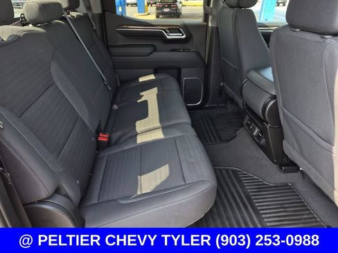 Used 2023 Chevrolet Silverado 1500 LT AWD/4WD image 15