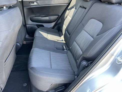 Used 2020 Kia Sportage LX AWD/4WD image 12