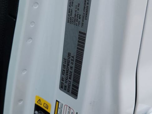 Used 2023 Jeep Wrangler Unlimited image 26