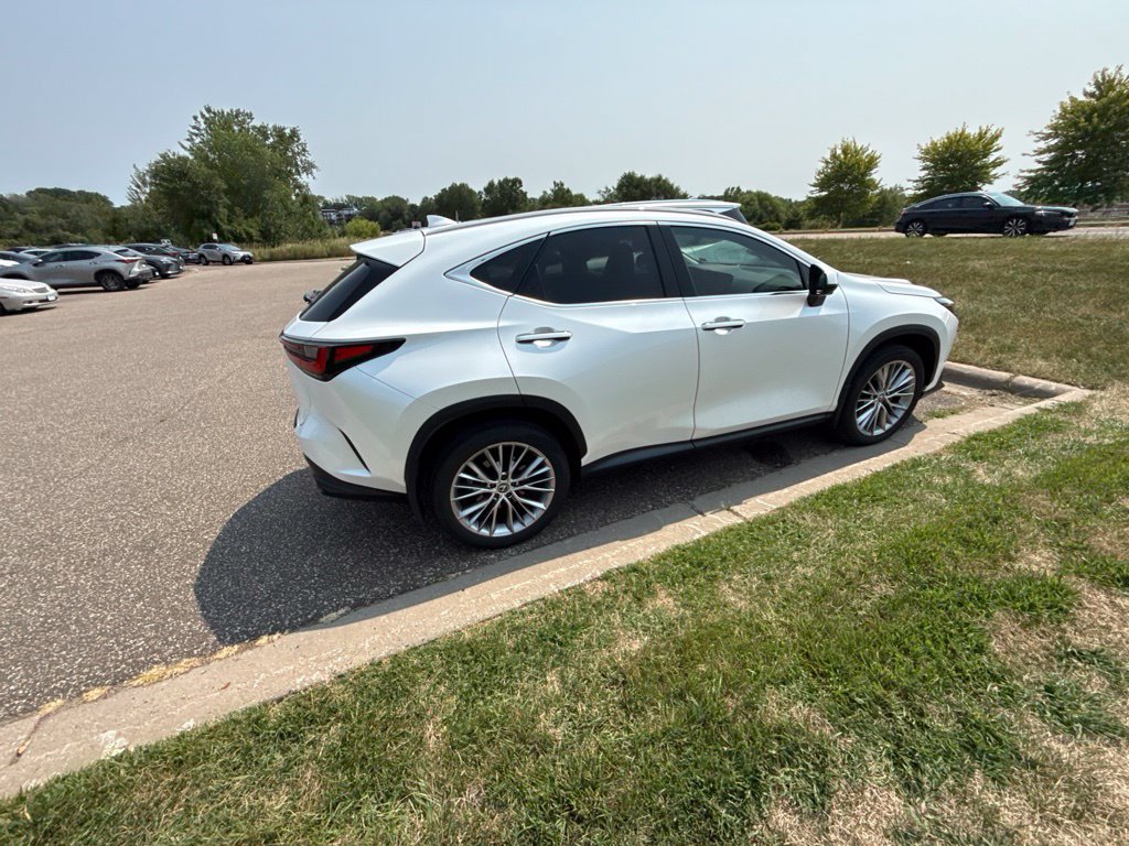 Used 2024 Lexus NX 350 AWD w/ Vision Package image 7