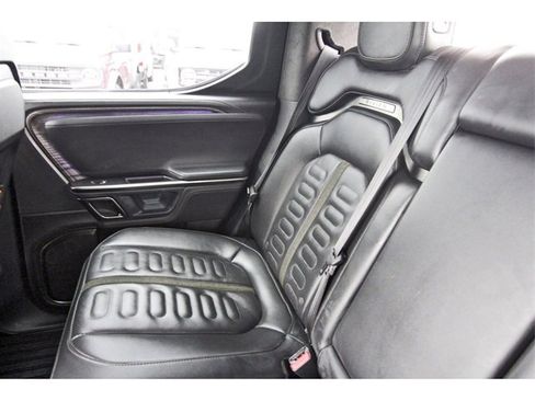 Used 2022 Rivian R1T Adventure image 11