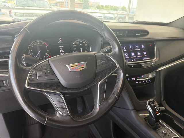 Certified 2020 Cadillac XT5 Premium Luxury w/ LPO, Floor Liner Package FWD image 18
