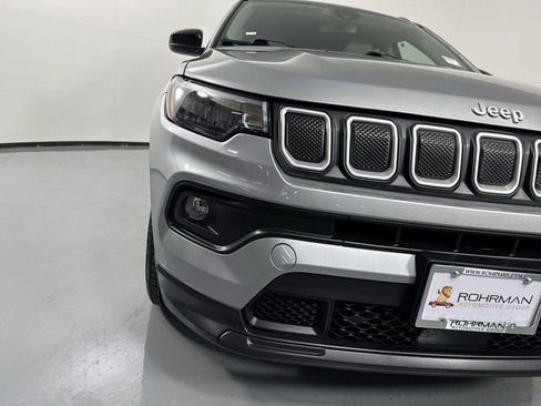 Used 2022 Jeep Compass Latitude AWD/4WD image 28