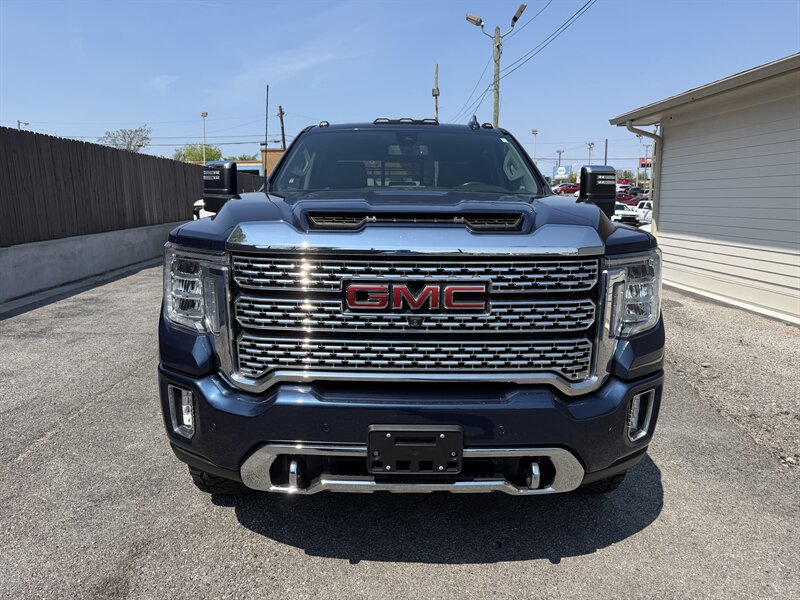 Used 2022 GMC Sierra 2500 Denali AWD/4WD image 4