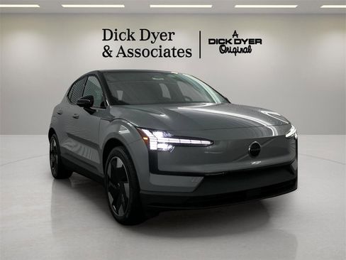 New 2026 Volvo EX30 Plus image 1