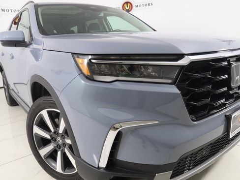 Used 2023 Honda Pilot Touring image 18