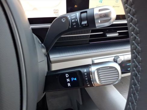 New 2025 Hyundai Ioniq 6 SEL RWD image 27