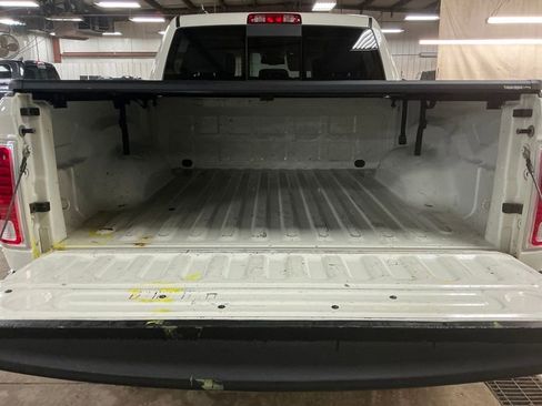 Used 2018 RAM 1500 Laramie w/ Convenience Group image 10