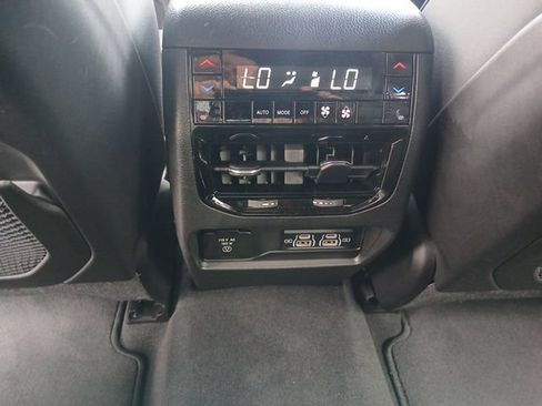 Used 2023 Jeep Grand Cherokee Overland w/ Adv Protech Group III AWD/4WD image 20