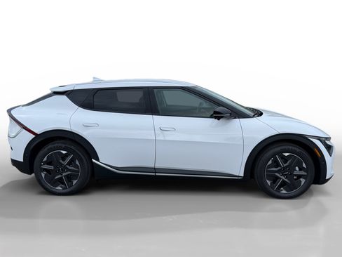 New 2025 Kia EV6 Light image 6