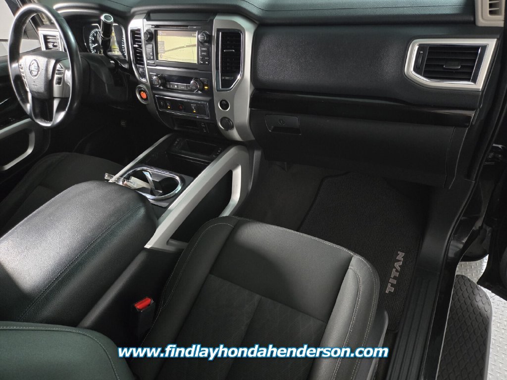 Used 2017 Nissan Titan SV RWD image 21