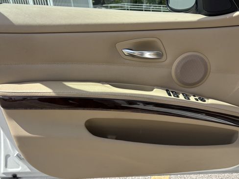 Used 2011 BMW 328i xDrive Sedan AWD/4WD image 16