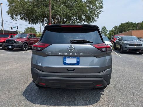 Used 2021 Nissan Rogue S FWD image 6